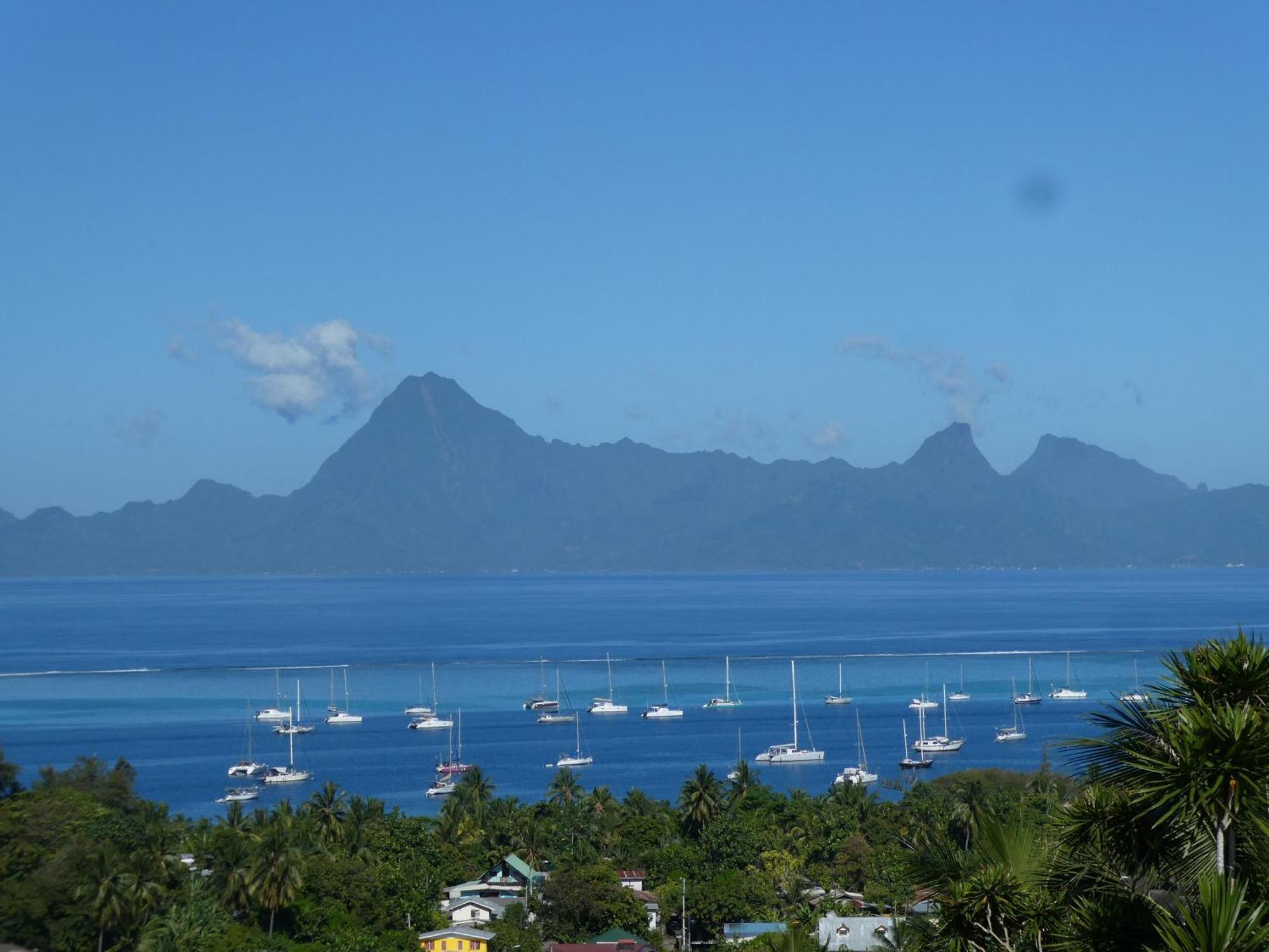 Maeva Sunset View Hotel Punaauia  Exterior photo